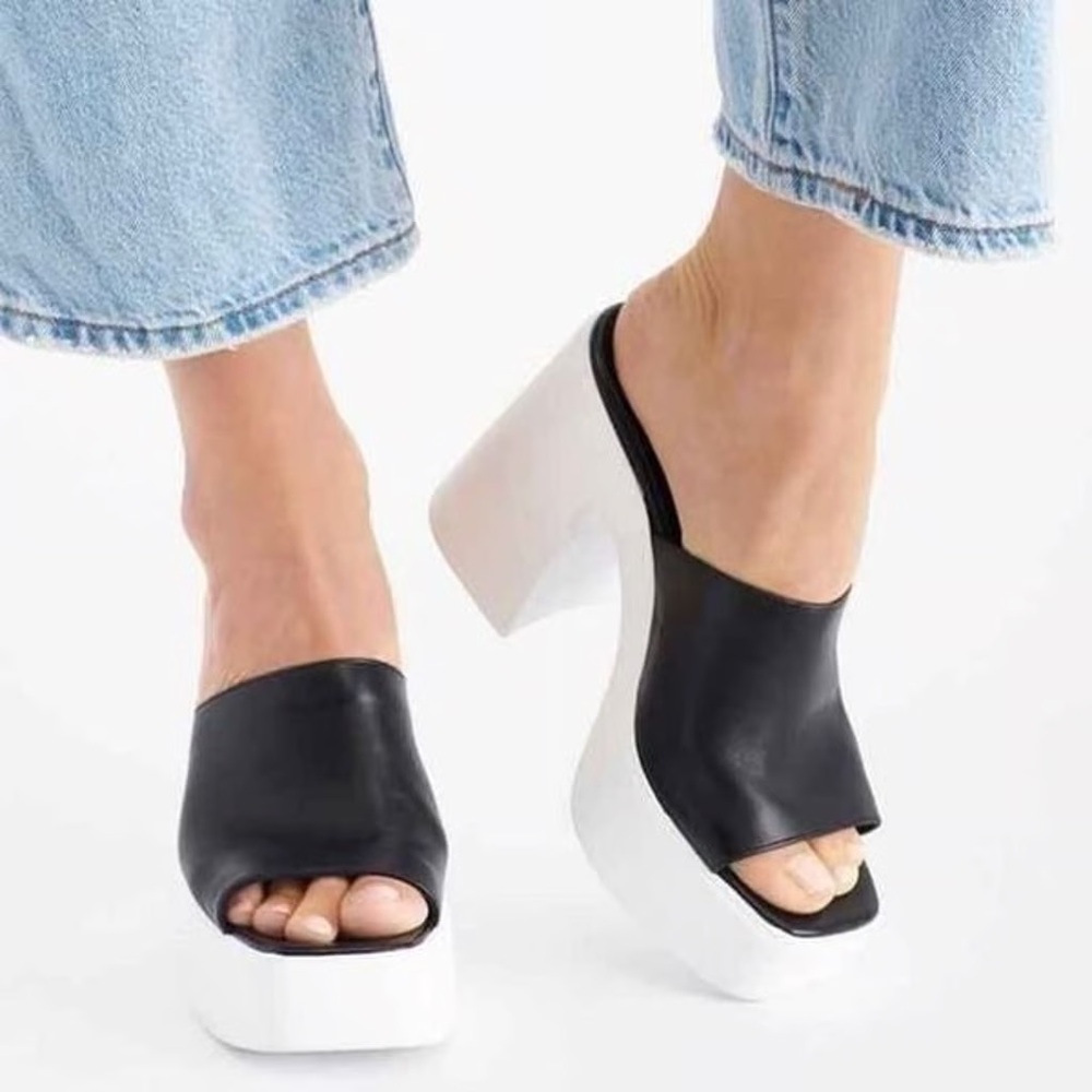 $135 NIB Free People Platform Leather Mules